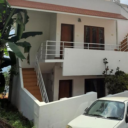 Varma Sea View Villas トリバンドラム エクステリア 写真